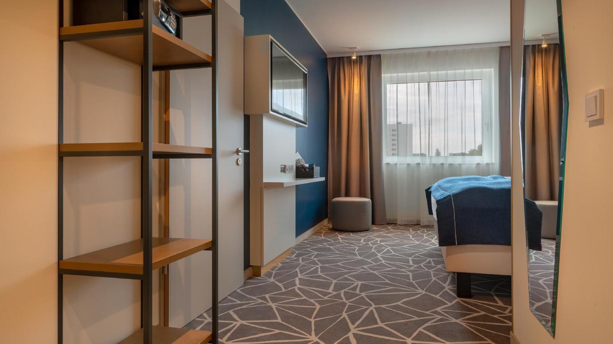 Holiday Inn - The Niu, Ridge Halle Central Station By Ihg Extérieur photo